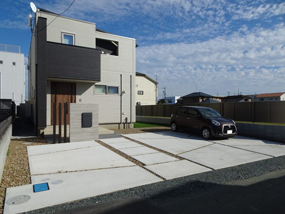 駐車場の目地アレンジ